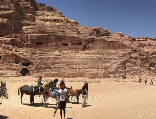 A GUIDE TO Visiting PETRA, JORDAN
